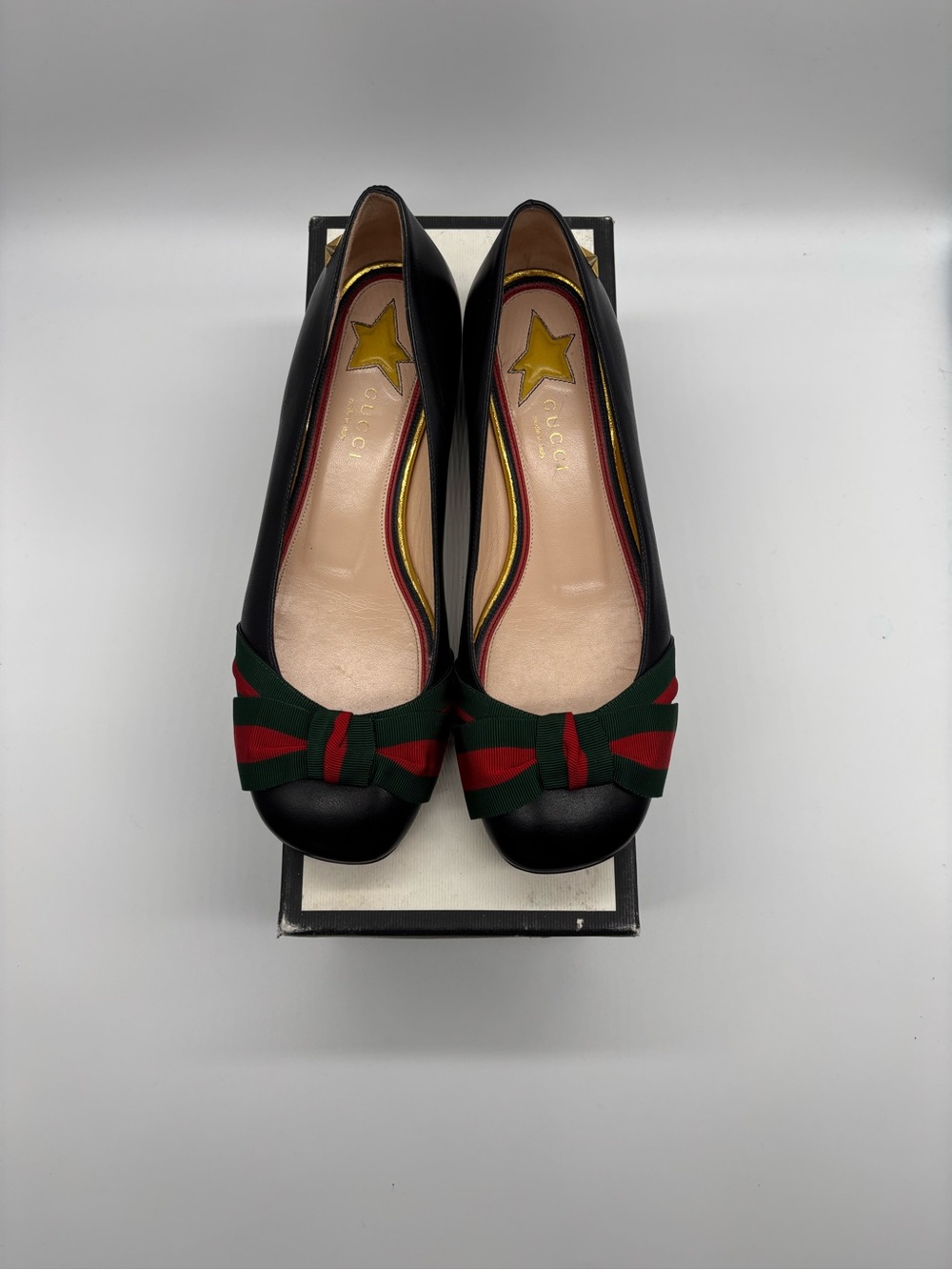 Gucci Black Leather Ballet Flats with Green and Red Ribbon Bow - Picture 8 of 9